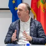 Đeljošaj: Odgovorno bi bilo da se Jakšić Stojanović povuče sa mjesta ministarke
