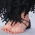 "Bosonoge" sandale podijelile internet
