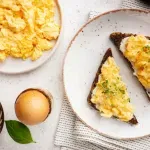 Nutricionisti otkrivaju šta je bolji izbor za više proteina - jaja ili zrnasti sir