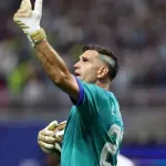 Emilijano Martines novi golman Čelsija