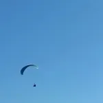 Paraglajder pao u Buljarici, jedna osoba povrijeđena
