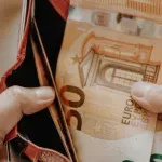 Monstat: Prosječna zarada u julu 1,04 hiljade eura