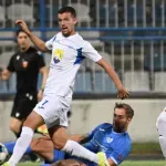 Budućnost u Ulcinju, Mladost domaćin Dečiću, Jezero igra sa Arsenalom