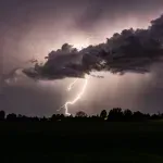 Olujno nevrijeme stiglo u region: Snažan vjetar, poplave i grad
