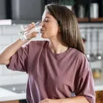 Zašto biste trebali da popijete čašu vode prije prve jutarnje kafe