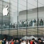 (FOTO) Haos u Kini zbog novoh iPhone telefona: Više od sedam miliona prednarudžbi