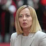 Meloni najavila mjere o maksimalnom broju stranih učenika i zabrani burke u školama