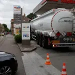 Francuska: Svaka deveta pumpa bez goriva, Makron sazvao hitan sastanak