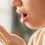 Dva manje poznata simptoma dijabetesa mogu se primijetiti u ustima