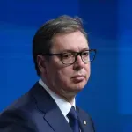 Vučić: U nedjelju uveče podnosim ostavku