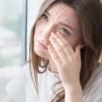 Žute mrlje oko očiju nisu samo estetski problem: Mogu upozoriti na veći rizik od infarkta i moždanog udara