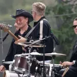U2 najavio svjetsku turneju i predstavio novi singl: Nastupima će obilježiti i 50. godina benda