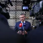 Plenković: Napredak Crne Gore ka EU da prati pomak u rješavanju pitanja sa Hrvatskom
