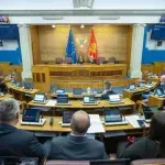 Kašnjenje ustavnih izmjena može usporiti evropski put Crne Gore: Podrška provjeri integriteta i dalje neizvjesna