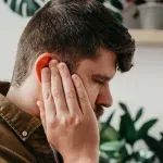 Zujanje u ušima: Kada je bezazleno, a kada trebate hitno ljekaru