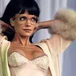Lily Allen otkazala koncert nekoliko sati prije nastupa, kao razlog navela virusnu infekciju