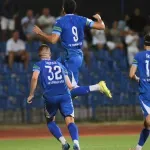Mornar ubjedljiv protiv Mladosti, Sousi nastavio golgeterski niz