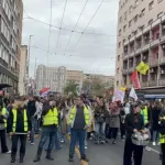 (VIDEO) Beograd između dva skupa: Studenti na Slaviji, Vučićeve pristalice na Novom Beogradu