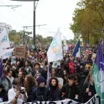 Nastavljaju se protesti u Francuskoj: Uhapšeno 135 demonstranata