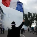 Sukobi policije i demonstranata u Parizu, oko 410.000 ljudi u protestima širom Francuske