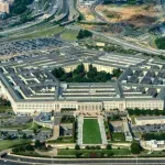 (FOTO) Novi skandal trese Pentagon: General priznao da je odavao tajne o dva rata