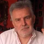 Šmek i duh kolektivne biografije Novog Sada: Predstavljen treći deo „Senki sećanja“ Duška Bogdanovića