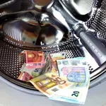 Poreska uprava: Uhapšeno 11 osoba zbog lažnih faktura, prevare u vezi sa PDV-om i pranja novca