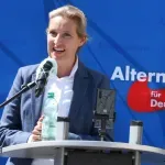 Uprkos masovnim protestima: AfD održao kongres, opet izabrani Tino Črupala i Alis Vajdel