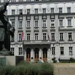 Ministarstvo finansija upozorava na prevare preko fiktivnih investicionih platformi