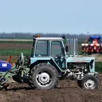 Poljoprivrednici zbunjeni, Ministarstvo bez objašnjenja: Šta će biti sa subvencijama?