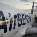 Tužilaštvo u Beogradu traži pritvor za troje stranaca: Osumnjičeni da su u avionima Er Srbije plaćali robu karticama bez pokrića