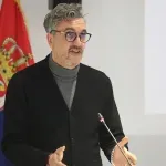 Čadež u Briselu: Investitori ne biraju strane, već stabilnost
