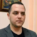 „Od studenata koji žele da uče proizvodi studente koji žele da kolju“: Poslanik ZLF o napadu na svoju koleginicu