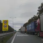 Na graničnim prelazima čekaju samo kamioni na Batrovcima