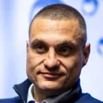 (VIDEO) Nemanja Vidić gledao derbi Mančestera sa Aleksom Fergusonom i čuvenim doktorom