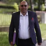 Nekoliko incidenata ispred „Ćacilenda“, a poruka naprednjaka Đukanovića glasi: „Cirkus je došao u naš grad, klovnovi će se glupirati…“
