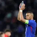 Mbape razmišljao o napuštanju reprezentacije: „Igram za ljude koji me smatraju majmunom ako ne dam gol“