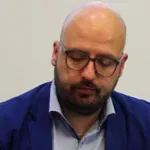 SRCE: Vučić izbore raspisao u centru grada, saglasnost za ime dao 10 minuta kasnije na N. Beogradu