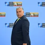 Orban u kampanji: Ne bacati novac Mađara u Ukrajinu – u WC šolju