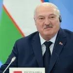 Fajnenšel Tajms: Tramp razmatra da pozove Lukašenka u Belu kuću ili rezidenciju na Floridi