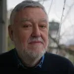 Potraga za izgubljenim idealima u svetu haosa i društvena kritika: Večeras otvaranje izložbe „Trans – lavirint“ Rajka Popovode