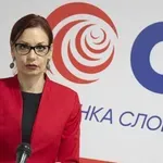 Spirić odgovorila Lončaru: Pozivam Vas da obiđemo apoteke u kojima tvrdite da ima fiziološkog rastvora