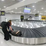 Izlila se kanalizaciona cev i srušila deo plafona na Aerodromu „Nikola Tesla“: Aerodrom se „izvinjava zbog neprijatnosti“