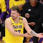 (VIDEO) Magija Luke Dončića u kontri uz rekord koji deluje nedostižan