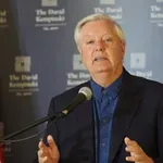 Senator blizak Trampu: Vojna operacija u Iranu je pitanje obima, a ne Trampove odlučnosti