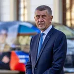 Babiš kupio globus za 625 evra da vidi gde je Grenland: „Orešnik“ bi leteo iz Rusije na Belu kuću 26 minuta, a za 11 bi bio nad Grenlandom