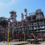 Vučić saopštio kada se očekuje da rafinerija u Pančevu počne preradu nafte