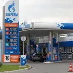 Vučić upozorava da kad se prekine platni promet 51 naselje u Srbiji neće imati gorivo na NIS-ovim pumpama