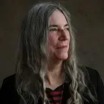 Peti Smit tek u 70. godini saznala istinu o biološkom ocu