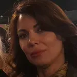 Lena Bogdanović: Okupili smo se da prizovemo savest zaposlenih u RTS-u, ali su oni ostali gluvi – i dalje ne izveštavaju da jedna majka, Dijana Hrka, štrajkuje glađu